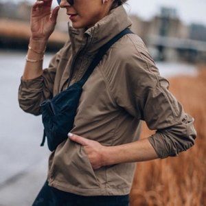 Lululemon Always Effortless Jacket Frontier Size 4